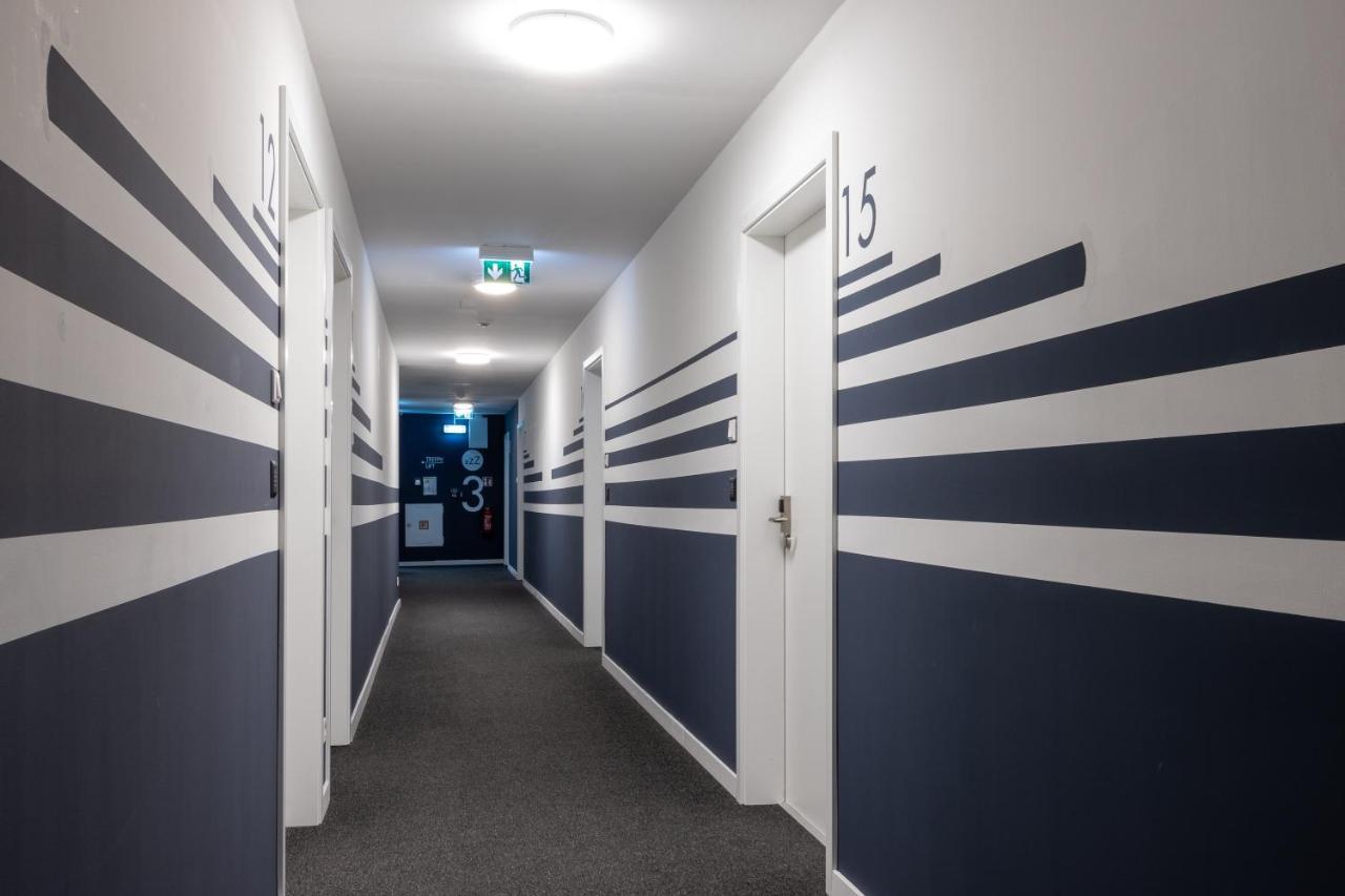 Zzzpace Smart-Hotel Bielefeld Zentrum Esterno foto