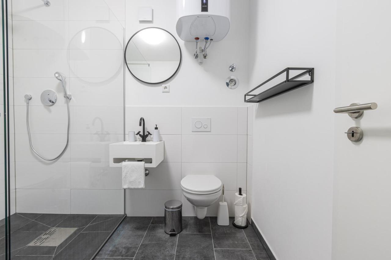 Zzzpace Smart-Hotel Bielefeld Zentrum Esterno foto