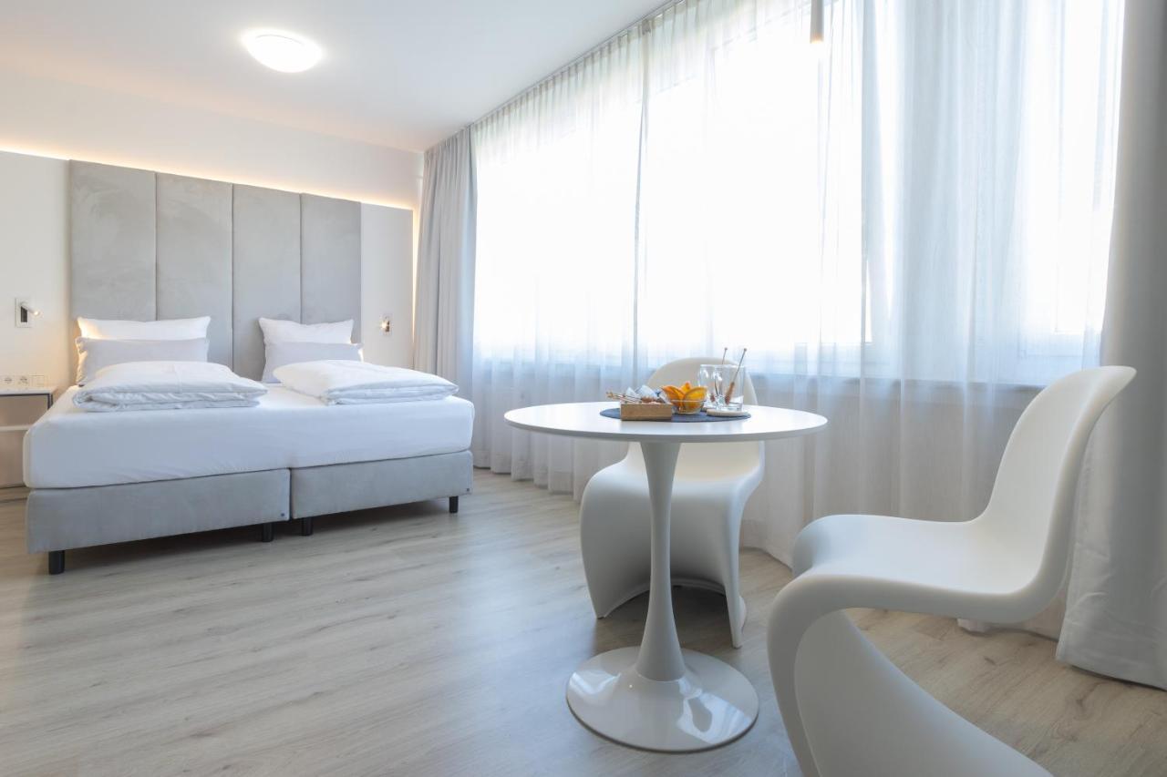 Zzzpace Smart-Hotel Bielefeld Zentrum Esterno foto
