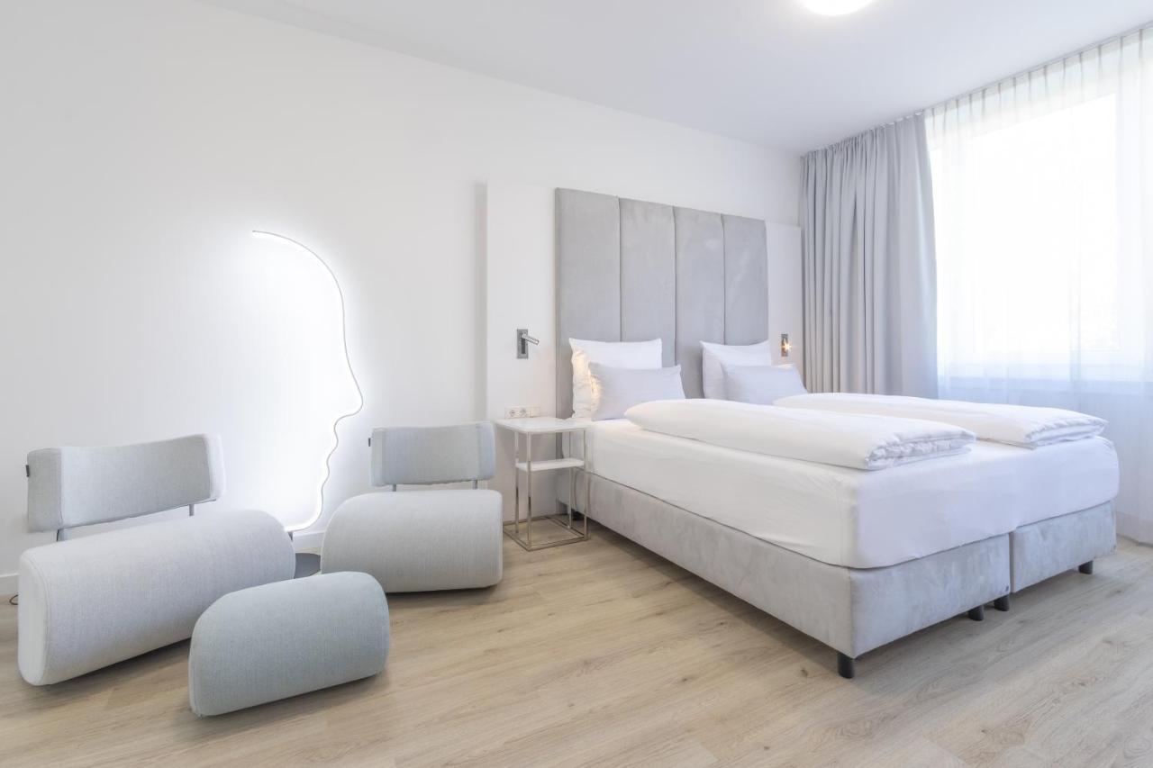 Zzzpace Smart-Hotel Bielefeld Zentrum Esterno foto